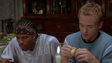 The t-shirt weed shorty (Marlon Wayans) Scary Movie 2 ...