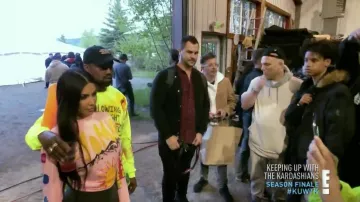 Wyoming Jackson Hole Pink Sweater by Yeezy worn by Kim Kardashian West in Keeping Up with the Kardashians S15E16