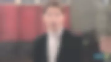 The sweater beige turtleneck of Carole Gaessler in special Edition of the 04/12/18 on France3.