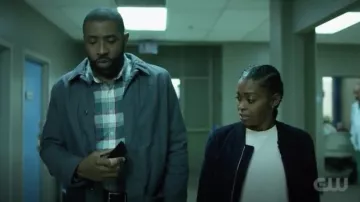 The bomber jacket bomber Theory worn by Anissa Pierce (Nafessa Williams) in Black Lightning S02E09