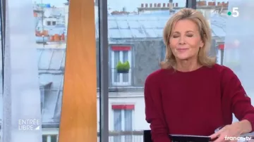 The sweater bordeaux de Claire Chazal in free Entry to the 12/12/2018