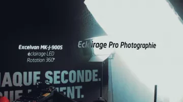 The lighting presented in the video GOTAGA SETUP 2018 - Part 1 : My Office ! of Gotaga