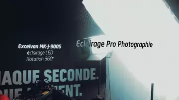 L'éclairage présenté dans la vidéo GOTAGA SETUP 2018 - Partie 1 : Mon Bureau ! de Gotaga