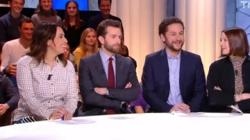 La chemise à carreaux de Salhia Brakhlia dans Quotidien du 13/12/2018