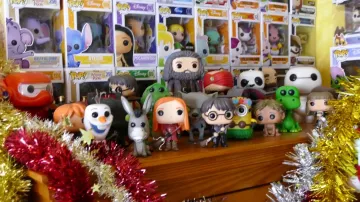 La figurine Funko Pop de Pocahontas dans la vidéo "TOUTE MA COLLECTION DE FUNKO POP !!"
