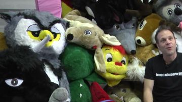 The costume owl Remi Gaillard on his Youtube video ANYMAL