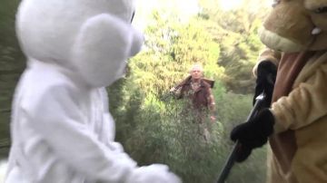 The costume of the rabbit-Remi Gaillard in YouTube video ANYMAL (REMI GAILLARD)