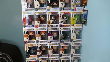 La figura Funko Pop de Hermione Granger en el video "ALL MY FUNKO POP COLLECTION!!"