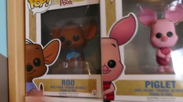 La figura Funko Pop de Piglet en el video "ALL MY COLLECTION OF FUNKO POP!!"