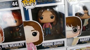 La figura Funko Pop de Hermione Granger en el video "ALL MY FUNKO POP COLLECTION!!"
