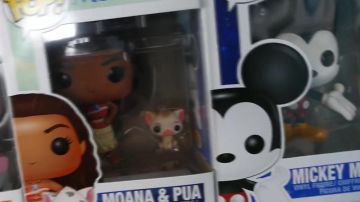 The figurine Funko Pop Mickey Mouse in the video "MY ENTIRE COLLECTION OF FUNKO POP !!"