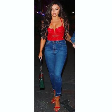 Zapatos Red Point Toe usados por Jesy Nelson en la cuenta de Instagram @jesynelson