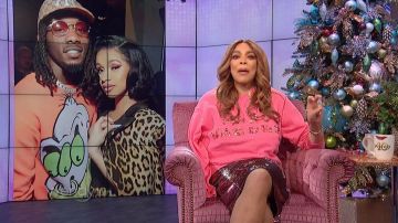 Marc Jacobs Bead Embroidered Logo Sweatshirt in Pink worn by Wendy Williams in The Wendy Williams Show