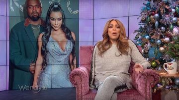 Simply Vera Vera Wang Lace-Trim Crewneck Sweater worn by Wendy Williams in The Wendy Williams Show