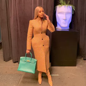 Hermès Vintage Blue Bag worn by Cardi B on the Instagram account @iamcardib