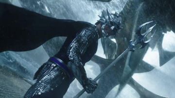 Le roi Orm / Ocean Master (Patrick Wilson) casque comme on le voit dans Aquaman