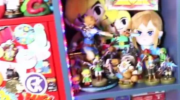 The figure of Link in the YouTube video, "ALL OUR POP FUNKO !"