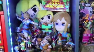 The plush Link in the YouTube video, "ALL OUR POP FUNKO !"