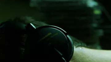 Panasonic RP-HT202 headphone used by Neo (Keanu Reeves) in The Matrix