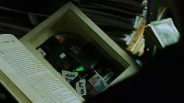 TDK MD74 minidisc used by Neo (Keanu Reeves) in The Matrix