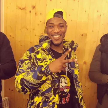 La doudoune jaune Fila de Niska sur son compte Instagram @niska_officiel