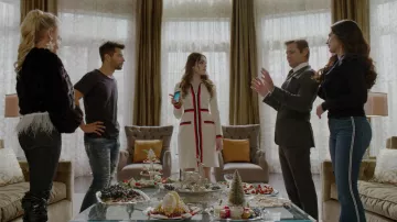 The john's bands Agency worn by Crystal Jennings (Ana Brenda Contreras) in Dynasty S02E09