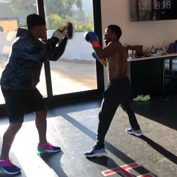 Nike Epic React Flyknit Sneakers worn by Kevin Hart on his Instagram account @kevinhart4real