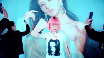 Sandra Brank tank top worn by Jisoo in BLACKPINK - ‘뚜두뚜두 (DDU-DU DDU-DU)’ M/V