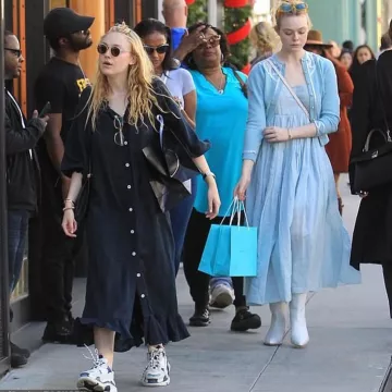Gafas de sol Super Panamà usadas por Dakota Fanning en Beverly Hills - 26 diciembre 2018