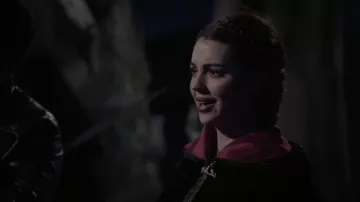 Javotte's (‎Adelaide Kane) cape as seen in Once upon a time S07E10