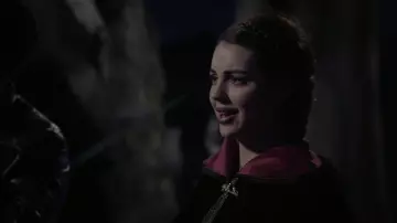 Javotte's (‎Adelaide Kane) cape as seen in Once upon a time S07E10
