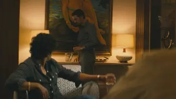 Miguel Ángel Félix Gallardo's (Diego Luna) armchairs as seen in Narcos: Mexico S01E03