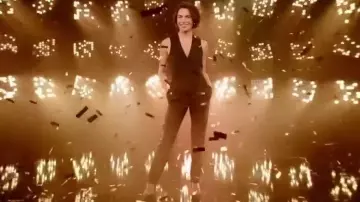 Le pantalon couture à bandes satinées de Alessandra Sublet dans Bonnes Fêtes de Fin d'Année de la part de vos animateurs préférés !
