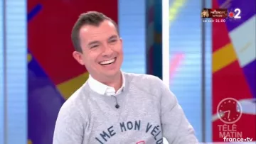 Le Sweat j'aime mon vélo de Loïc Ballet en Télématin del 29/12/2018
