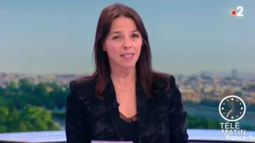The black jacket of Sophie Le Saint in Télématin from the 31/12/2018