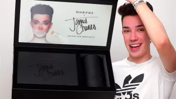The t-shirt with white Trefoil Adidas James Charles in the YouTube video Palette Swap feat. Jeffree Star