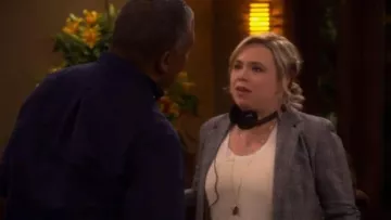 Elbow Patch Plaid Stretch Wool Jacket worn by Kristin Baxter (Alexandra Krosney) in Last Man Standing (S07E07)