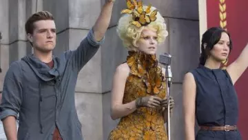 Réplique de la robe papillons portée par Effie Trinket (Elizabeth Banks) dans Hunger Games : L'Embrasement