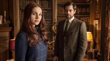 The plaid dress worn by Brianna Randall (Sophie Skelton) in Outlander S03E05