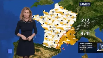Vestido de cuello de joyería de Sandra Larue en Météo (BFMTV) del 24/12/2018