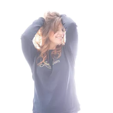 La sudadera "pretty mum" de Laëtitia Milot en su cuenta de Instagram @laetitiamilotofficiel