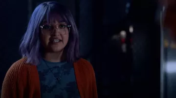 Le gilet orange Urban Outfitters de Gert Yorkes (Ariela Barer) dans Marvel's Runaways S02E11