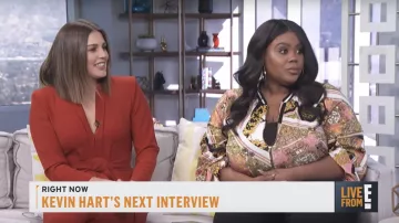 Forever 21 Plus Size Baroque Pickup Sleeve Bomber Jacket usado por Nina Parker en E! Noticias - Live From E!