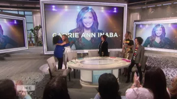 Alice + Olivia Ramos Sequin Pencil Gold Skirt worn by Eve on The Talk Jan. 02, 2019