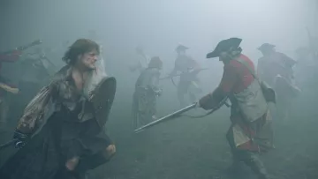 Des soldats britanniques' manteau rouge comme on le voit dans Outlander S02E10