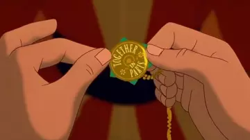 The replica of the necklace "Together in Paris", worn by Anastasia in the animated Anastasia