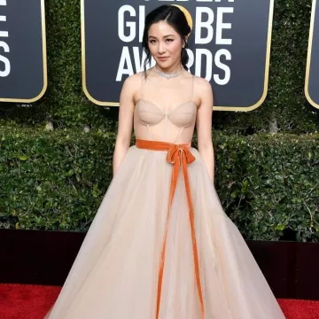 The dress Vera Wang Constance Wu on the account instagram @constancewu