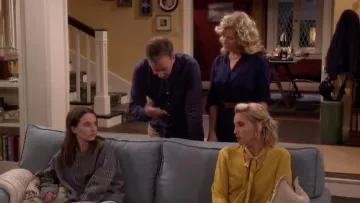 Mission Grid Pattern Wool Blend Sweater usado por Vanessa Baxter (Nancy Travis) en Last Man Standing (S07E01)