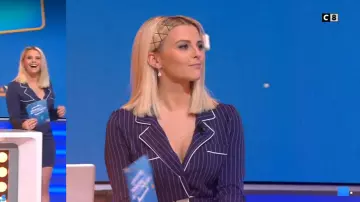 El vestido ajustado azul marino con rayas de Kelly Vedovelli en Touche pas à mon poste #TPMP del 07/01/2019