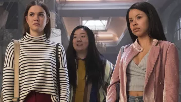 Forever 21 Ribbed Wrap Top usado por Mariana Adams Foster (Cierra Ramirez) en Good Trouble S01E01